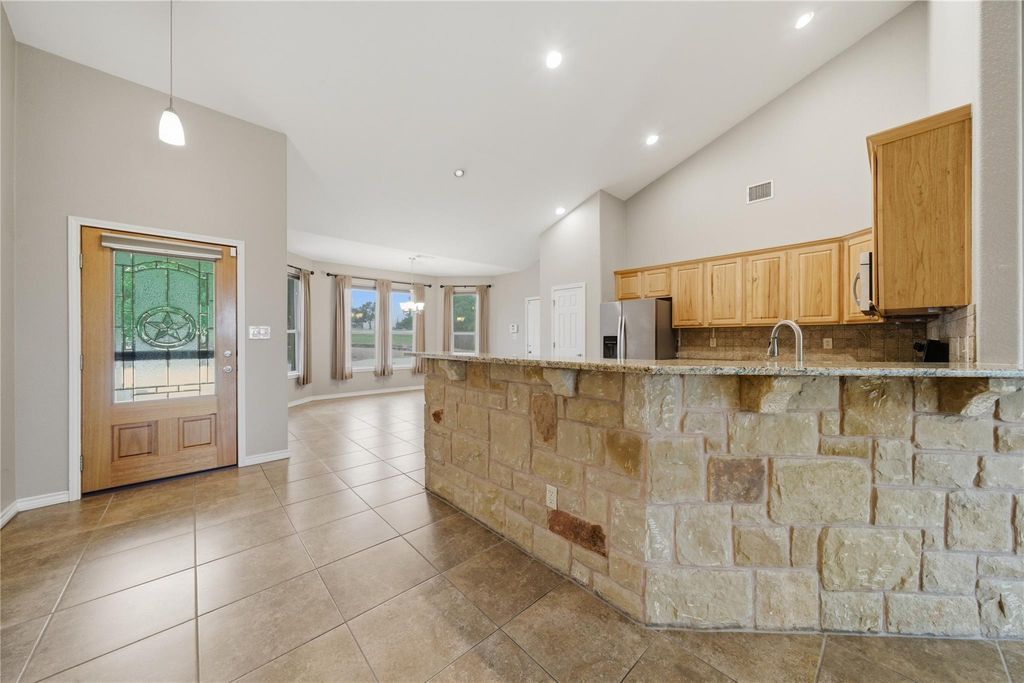 Photo of 7926 White Oak Road Rd, Kerrville, TX 78028 (MLS # 68093015)