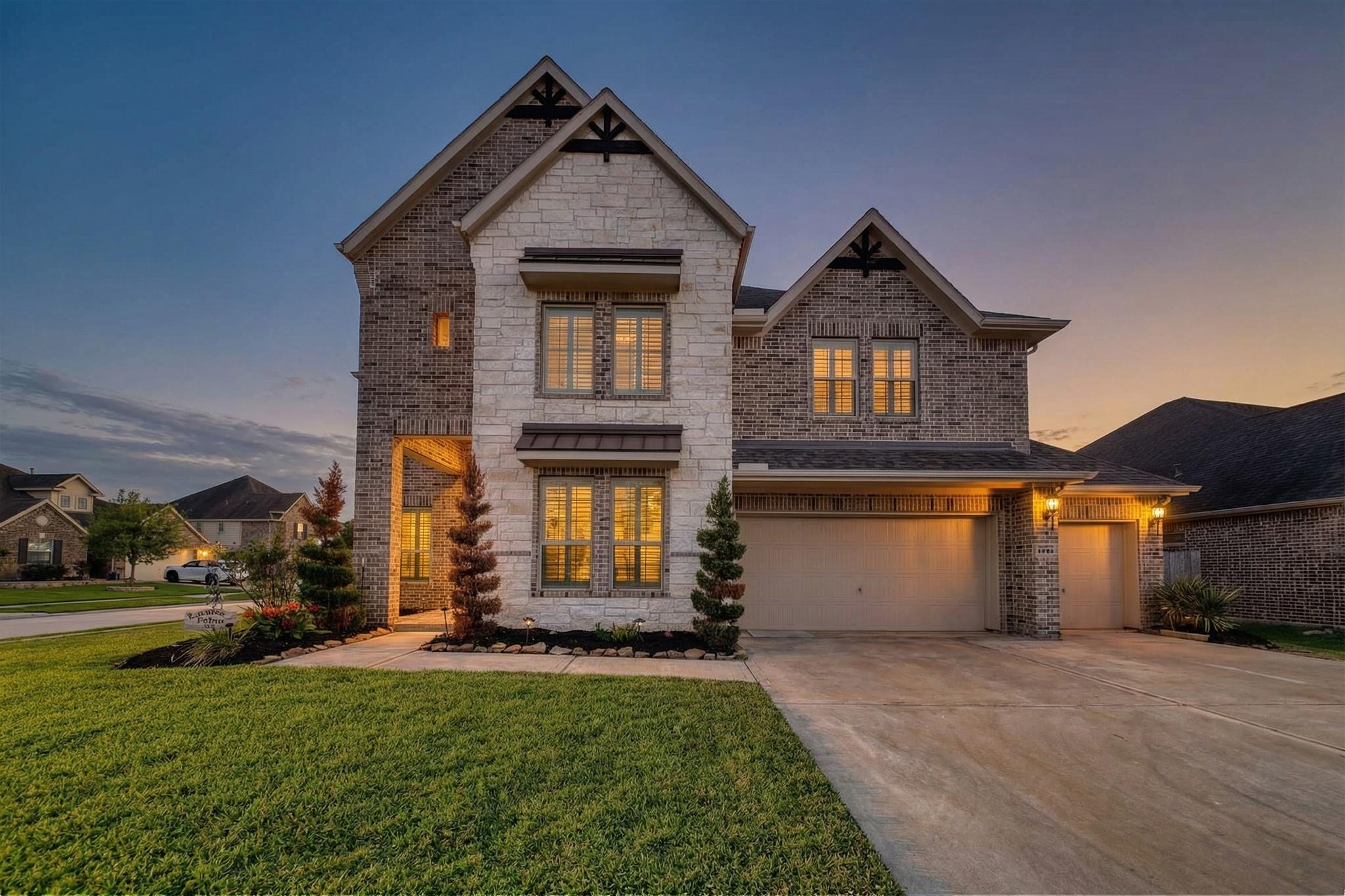 6223 Western Pine Drive