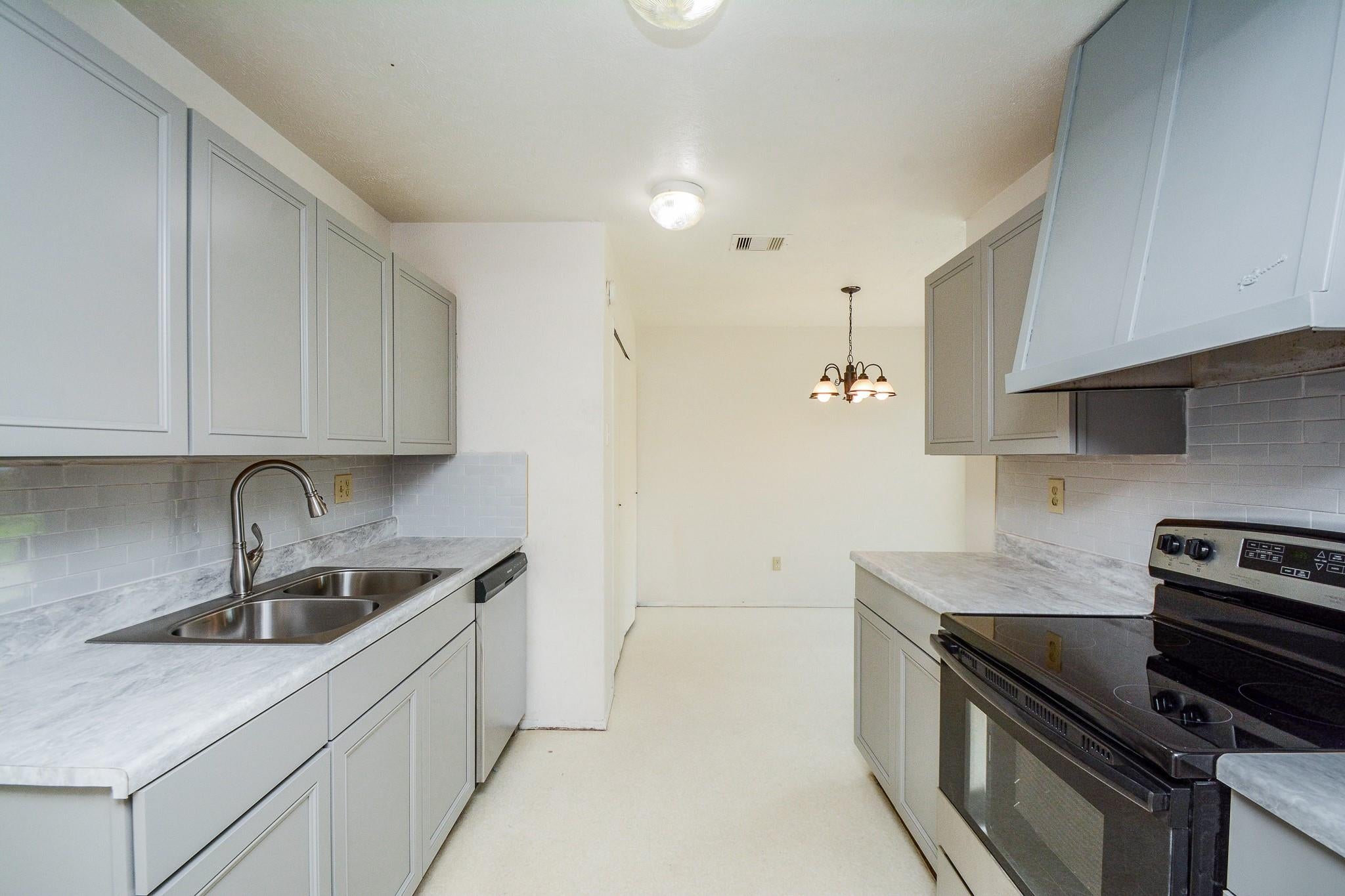 522 Jeff Davis Drive