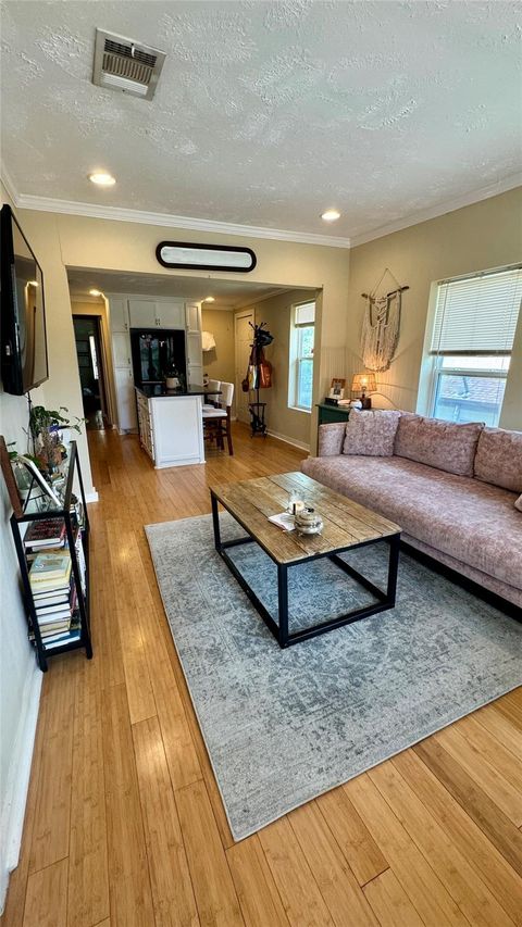 Photo of 404 Quitman Street #4, Houston, TX 77009 (MLS # 39501605) Photo of 404 Quitman Street #4, Houston, TX 77009 (MLS # 39501605)