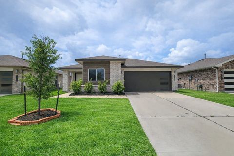 Photo of 7722 Caldwell Creek Way, Rosharon, TX 77583 (MLS # 55073551)