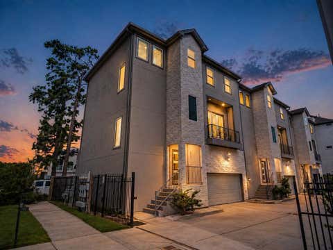 Photo of 1565 W 22nd Street, Houston, TX 77008 (MLS # 64416482)