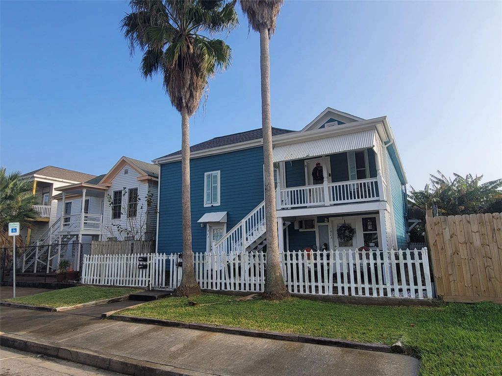Photo of 1623 Avenue N 1/2, Galveston, TX 77550 (MLS # 96570730)