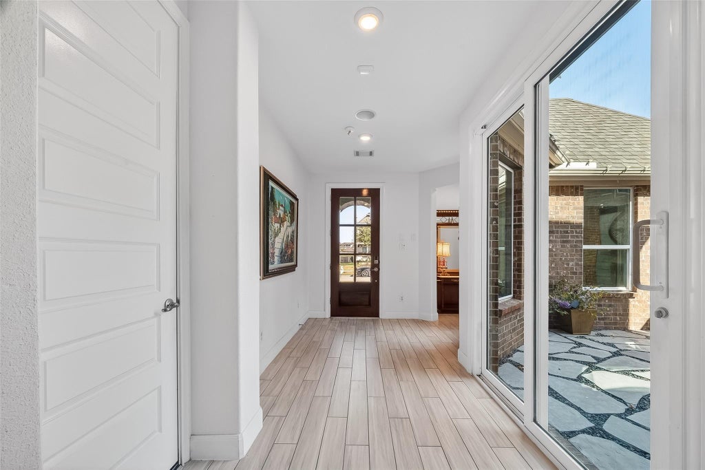 Photo of 51 Scepter Ridge, Sugar Land, TX 77498 (MLS # 61600493)