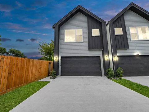 Photo of 7729 Avenue J #A, Houston, TX 77012 (MLS # 33035026) Photo of 7729 Avenue J #A, Houston, TX 77012 (MLS # 33035026)