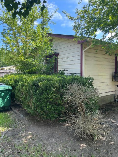 Photo of 2308 Russell Street, Houston, TX 77026 (MLS # 7620940)