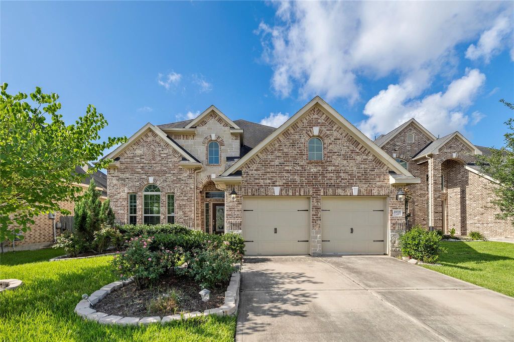 Photo of 19727 Lakeside Pointe Court, Richmond, TX 77407 (MLS # 97869290)