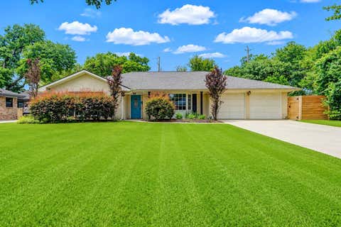 Photo of 5019 Oak Forest Drive, Houston, TX 77018 (MLS # 21578368)
