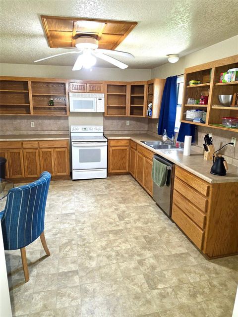 Tiny photo for 307 5th St Street, Sutherland Springs, TX 78161 (MLS # 53709282)