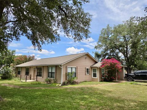 Photo of 307 5th St Street, Sutherland Springs, TX 78161 (MLS # 53709282)