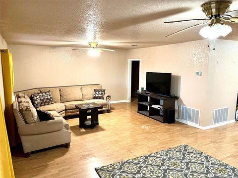 Tiny photo for 307 5th St Street, Sutherland Springs, TX 78161 (MLS # 53709282)