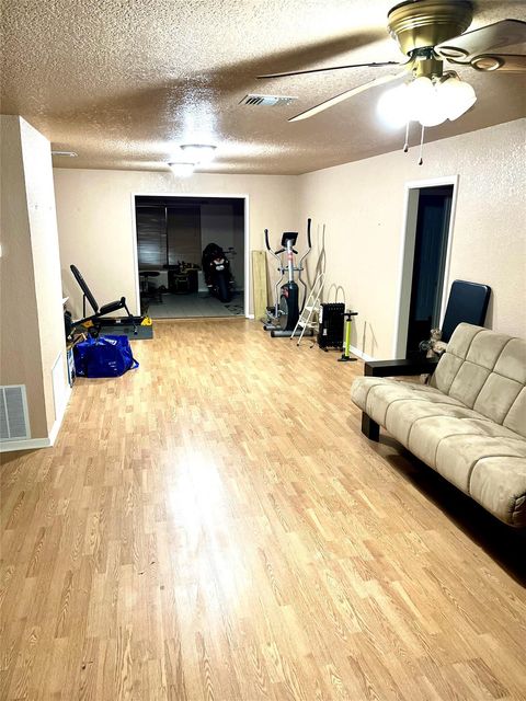 Tiny photo for 307 5th St Street, Sutherland Springs, TX 78161 (MLS # 53709282)