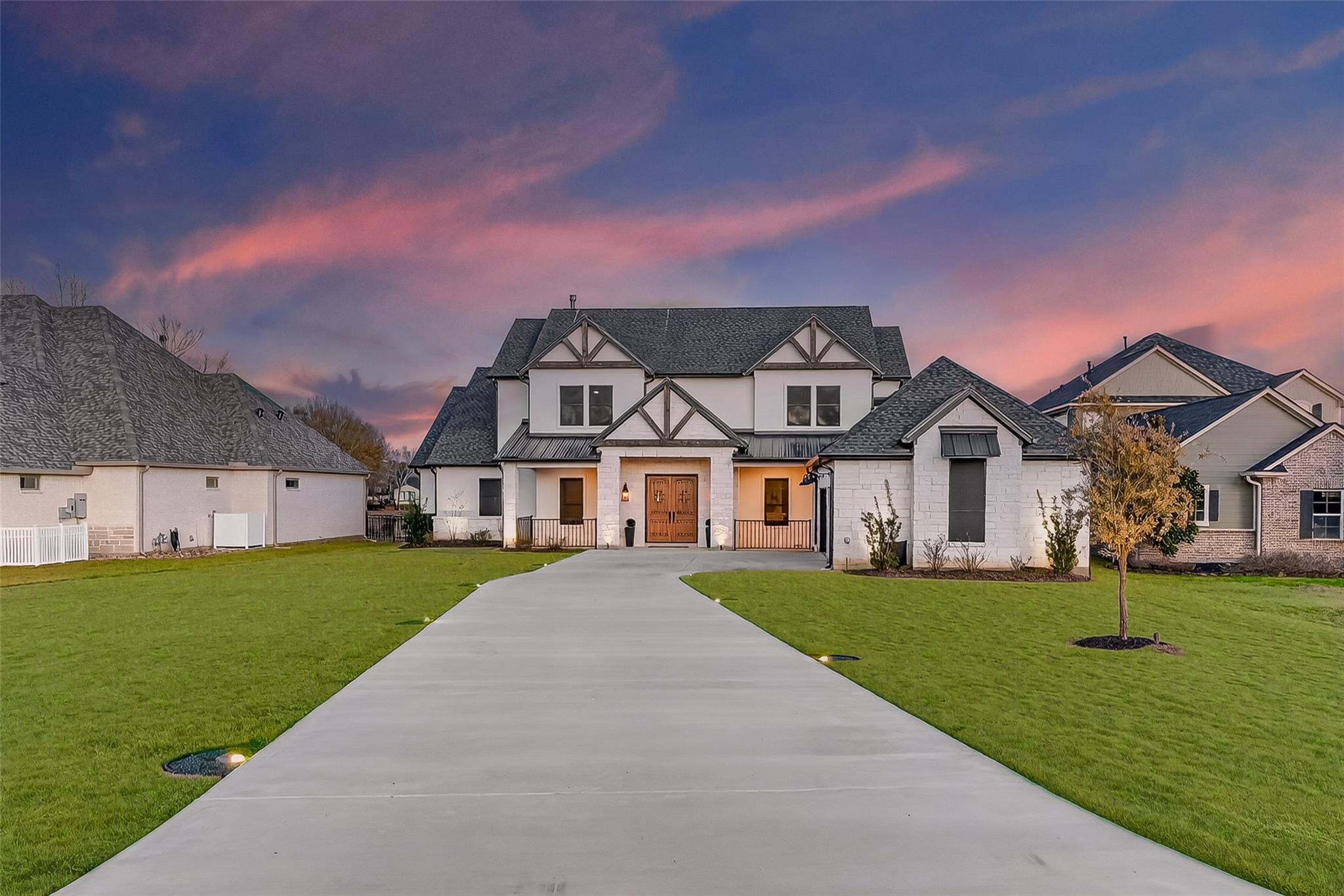 18908 W Grand Pine Circle