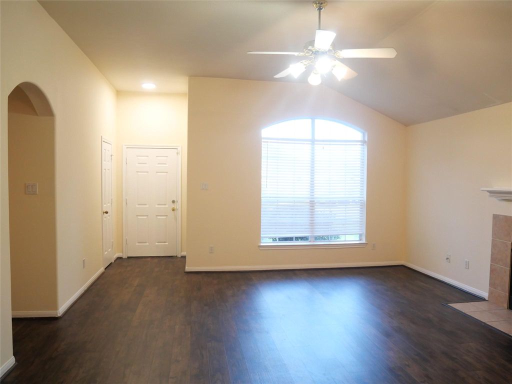 Photo of 2311 Flint Brook Court, Fresno, TX 77545 (MLS # 41913629)
