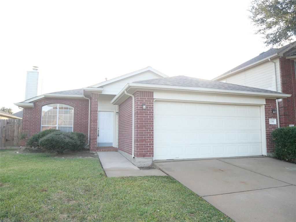 Photo of 2311 Flint Brook Court, Fresno, TX 77545 (MLS # 41913629)