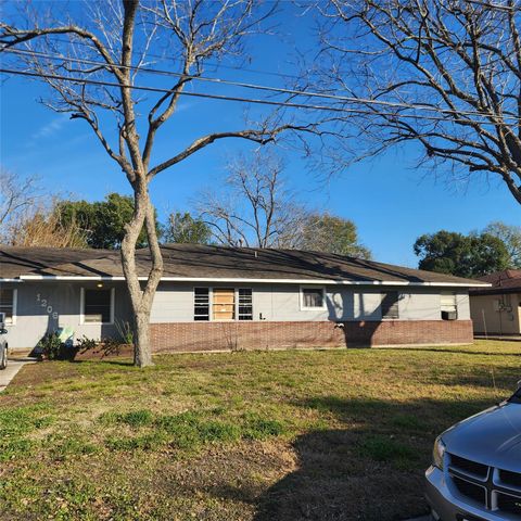 Photo of 1206 N Commerce Street, Baytown, TX 77520 (MLS # 78293911)