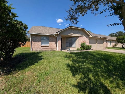 Photo of 2607 Grand Teton Drive, Houston, TX 77067 (MLS # 14586569)