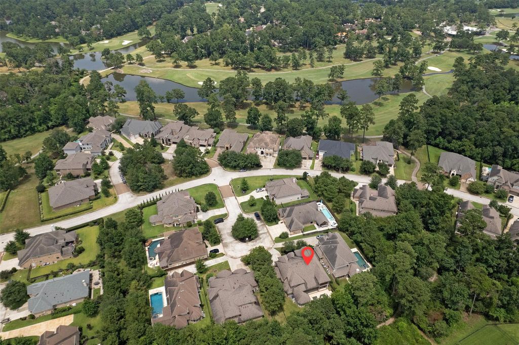 Photo of 1302 Whitehall Way, Houston, TX 77339 (MLS # 25303019)