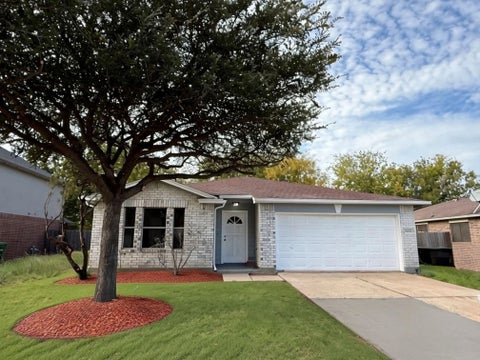 Photo of 16114 Bunker Ridge Road, Houston, TX 77053 (MLS # 17201902)