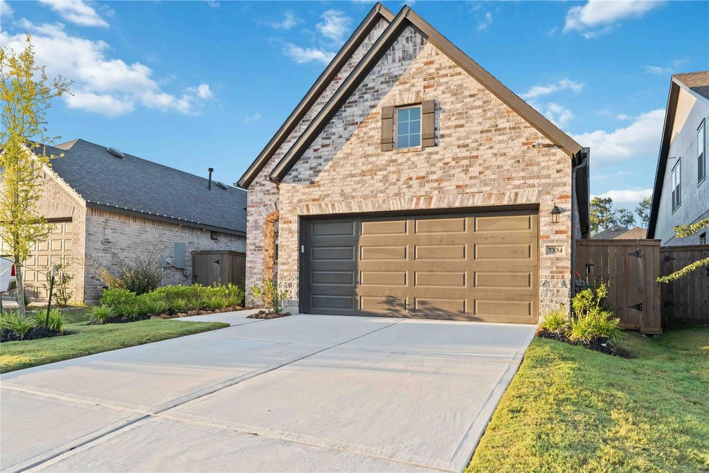 Photo of 7334 Lake Arrowhead Lane, Porter, TX 77365 (MLS # 90197975)