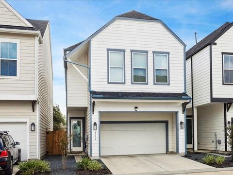 822 Berry Sage Lane Houston TX 77022