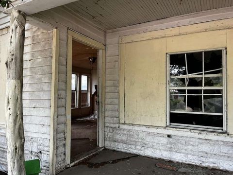 Photo of 408 W Edward Street, Falfurrias, TX 78355 (MLS # 36962967)