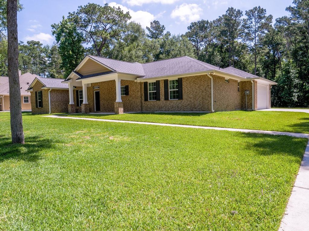Photo of 23113 Madeira Court, Porter, TX 77365 (MLS # 43360383)