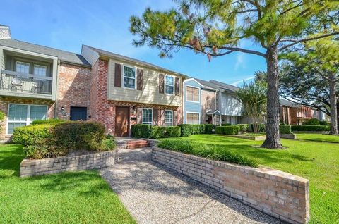 Photo of 10264 Briar Forest Drive, Houston, TX 77042 (MLS # 33640221)