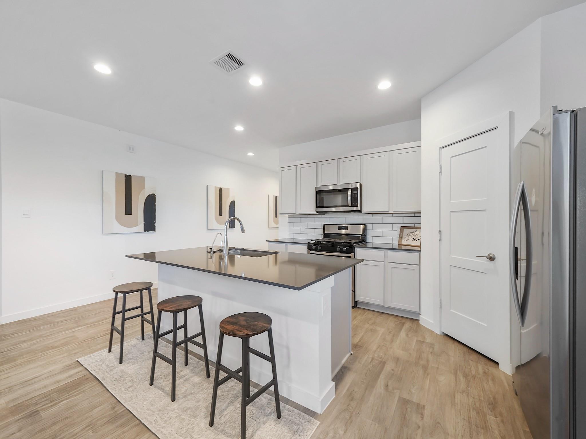 10305 Cascade Range Lane