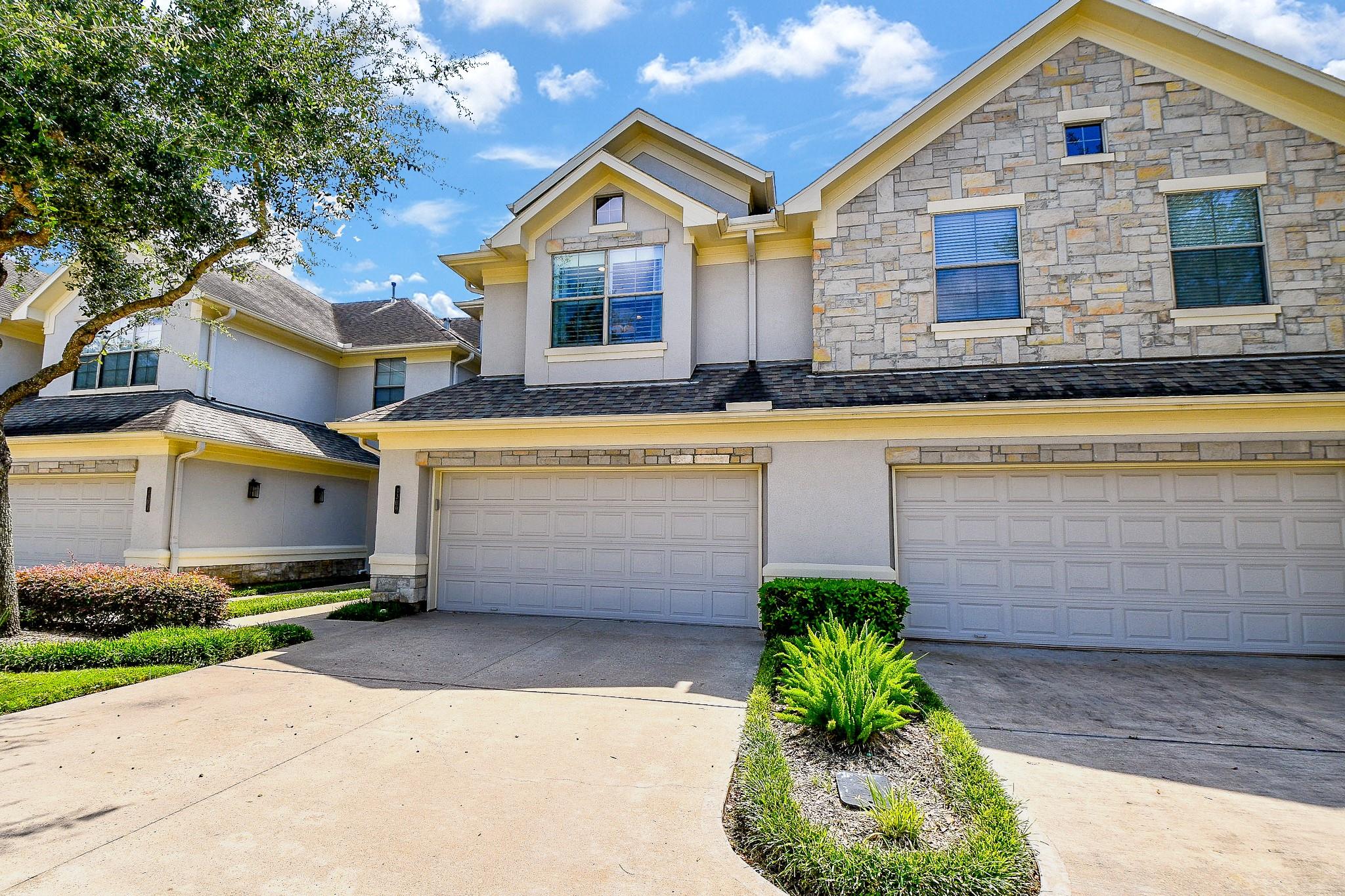 4309 Lake Walk Court