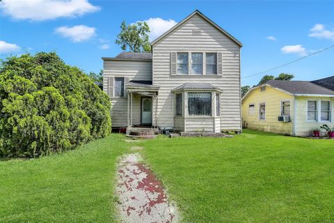 Photo of 2104 New Jersey Street, Baytown, TX 77520 (MLS # 58515095)