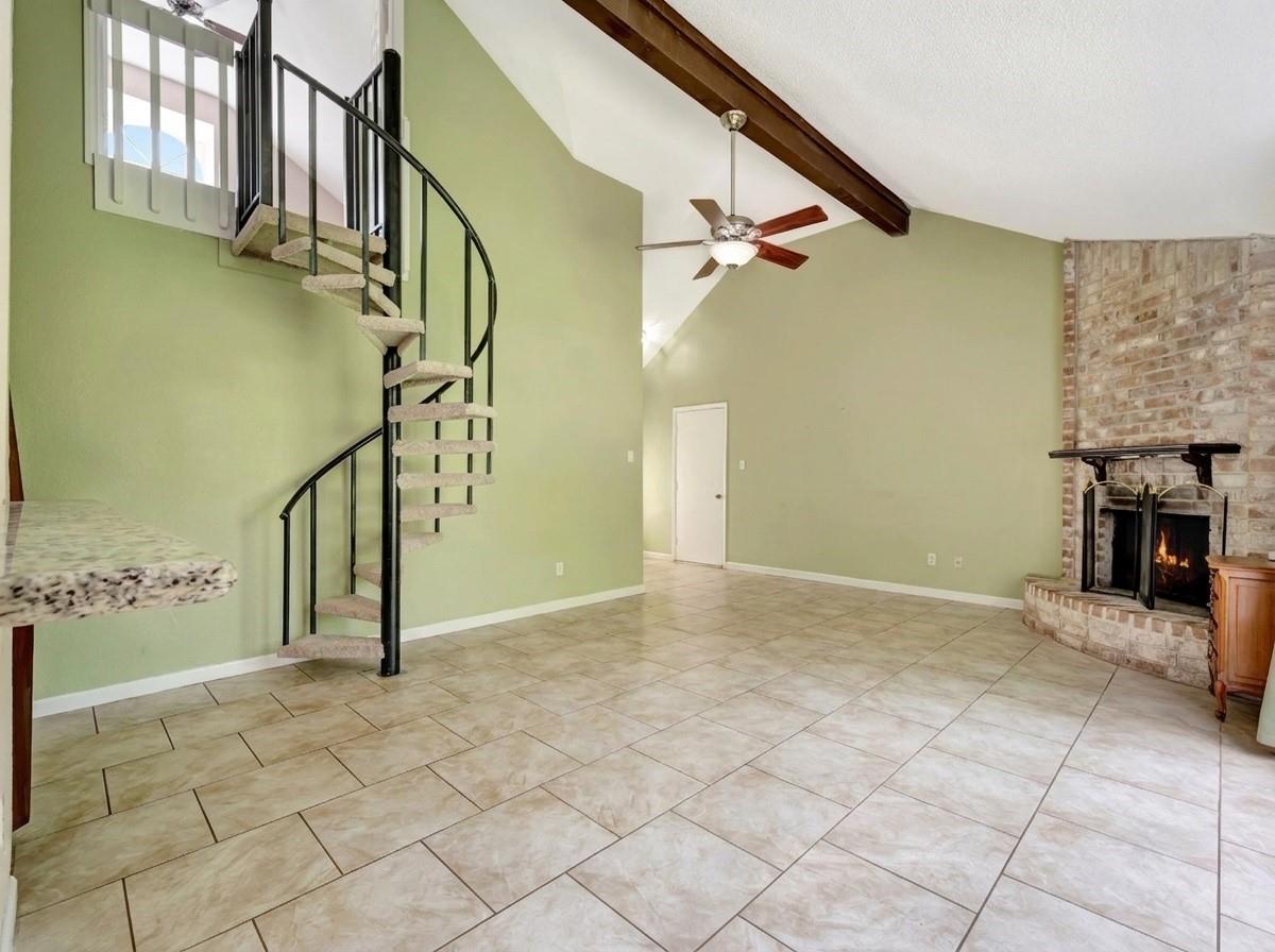 5521 Winding Brook Drive