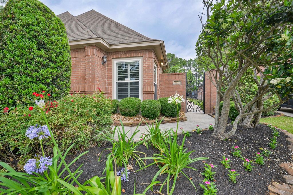 Photo of 4403 Walham Court, Houston, TX 77345 (MLS # 33382020)