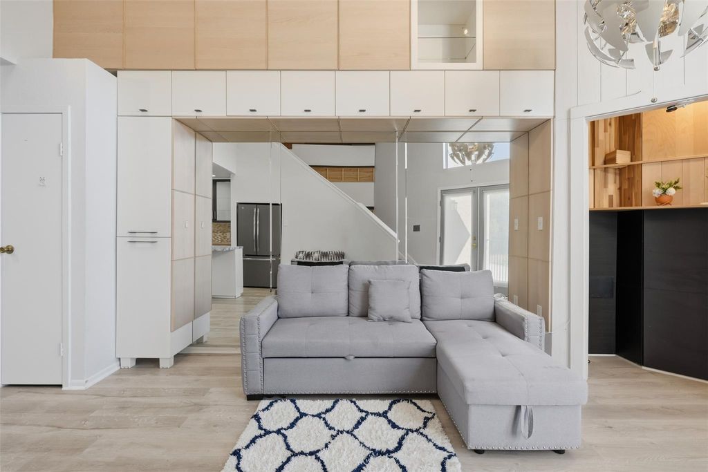 Photo of 10855 Meadowglen Lane #823, Houston, TX 77042 (MLS # 77826066)