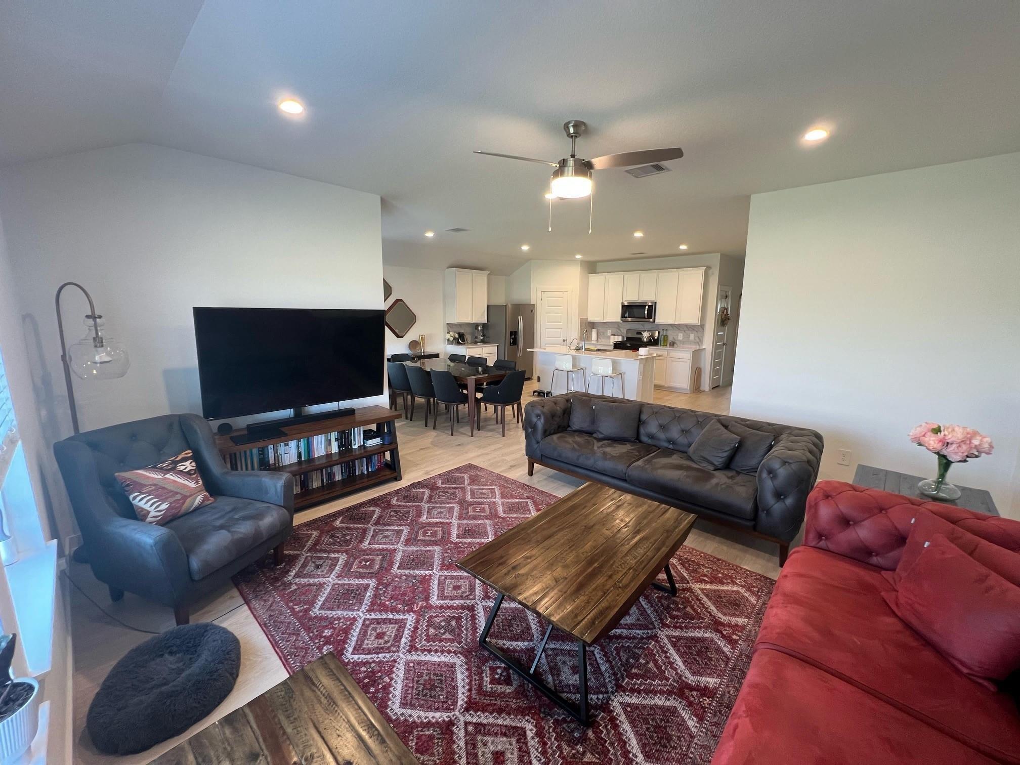 4007 Pierce Place Lane