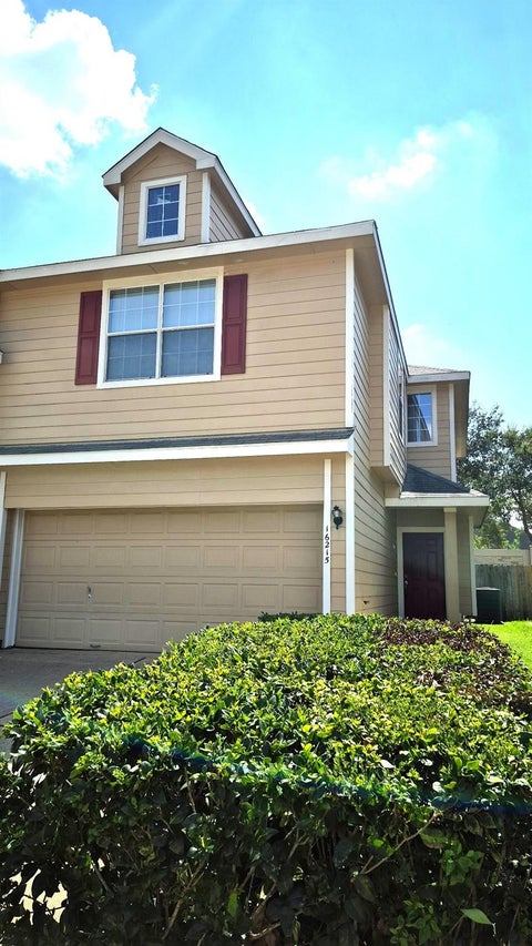 Photo of 16215 Sandy Path LN, Houston, TX 77084 (MLS # 98608827)