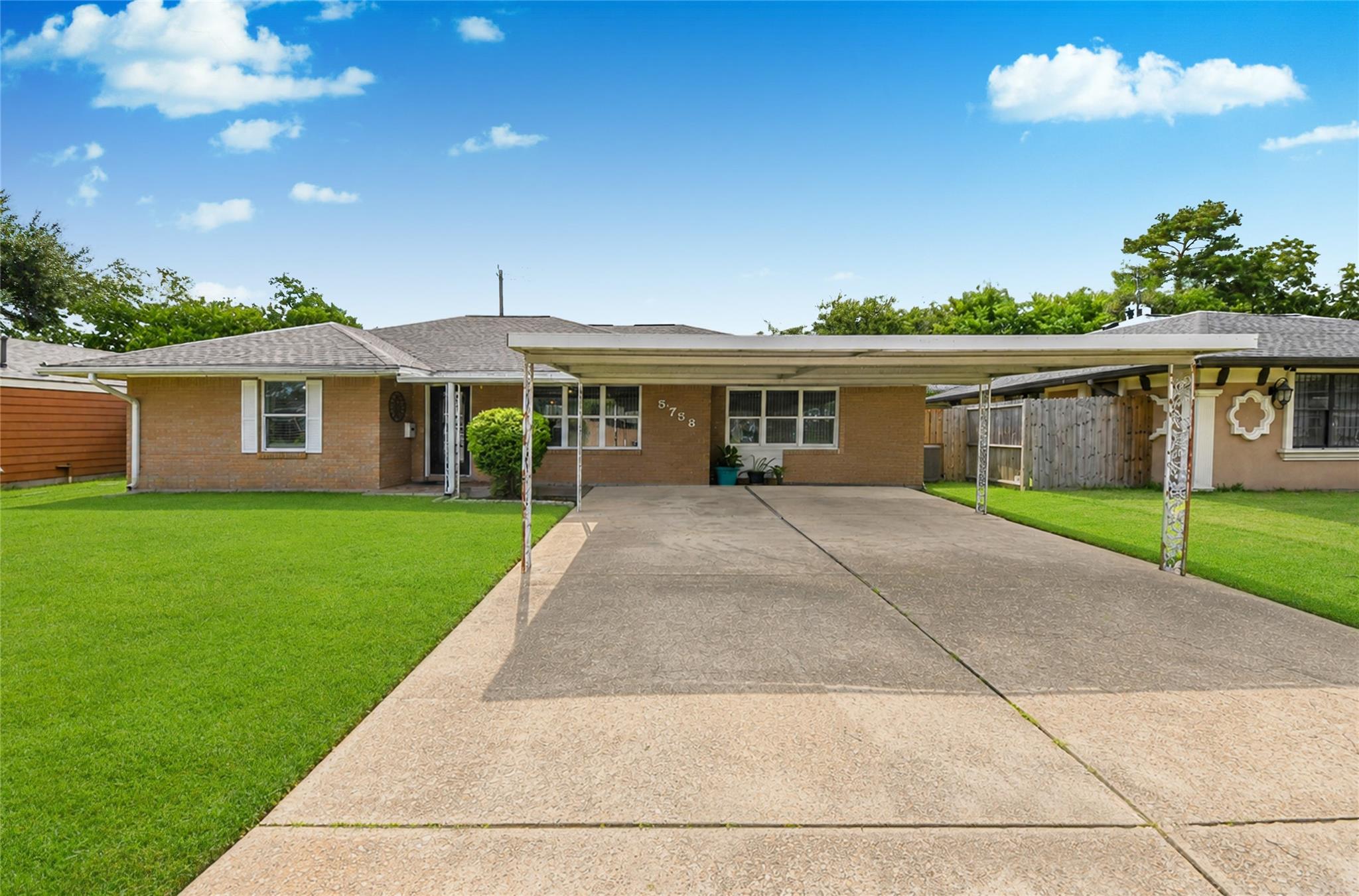 5758 Meadow Creek Lane