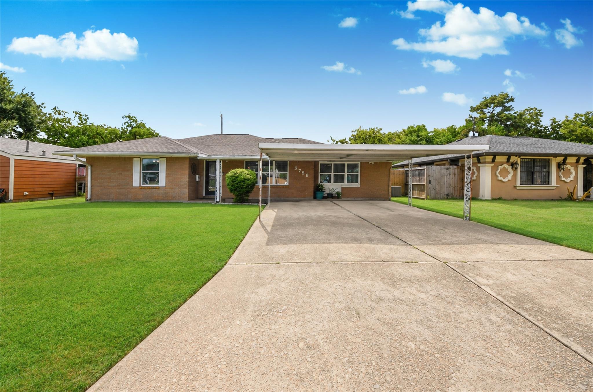 5758 Meadow Creek Lane