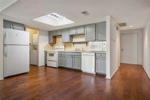 Photo of 14777 Wunderlich Drive #811, Houston, TX 77069 (MLS # 65648673)