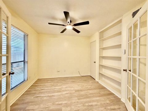 Tiny photo for 2120 Wilcrest Drive #121, Houston, TX 77042 (MLS # 26183528)