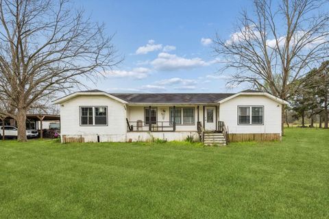 300 Hay Meadow Lane Shepherd TX 77371