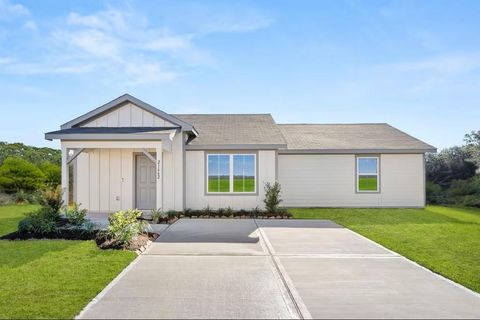 Photo of 30520 Wolfburn Street, Waller, TX 77484 (MLS # 21807701)