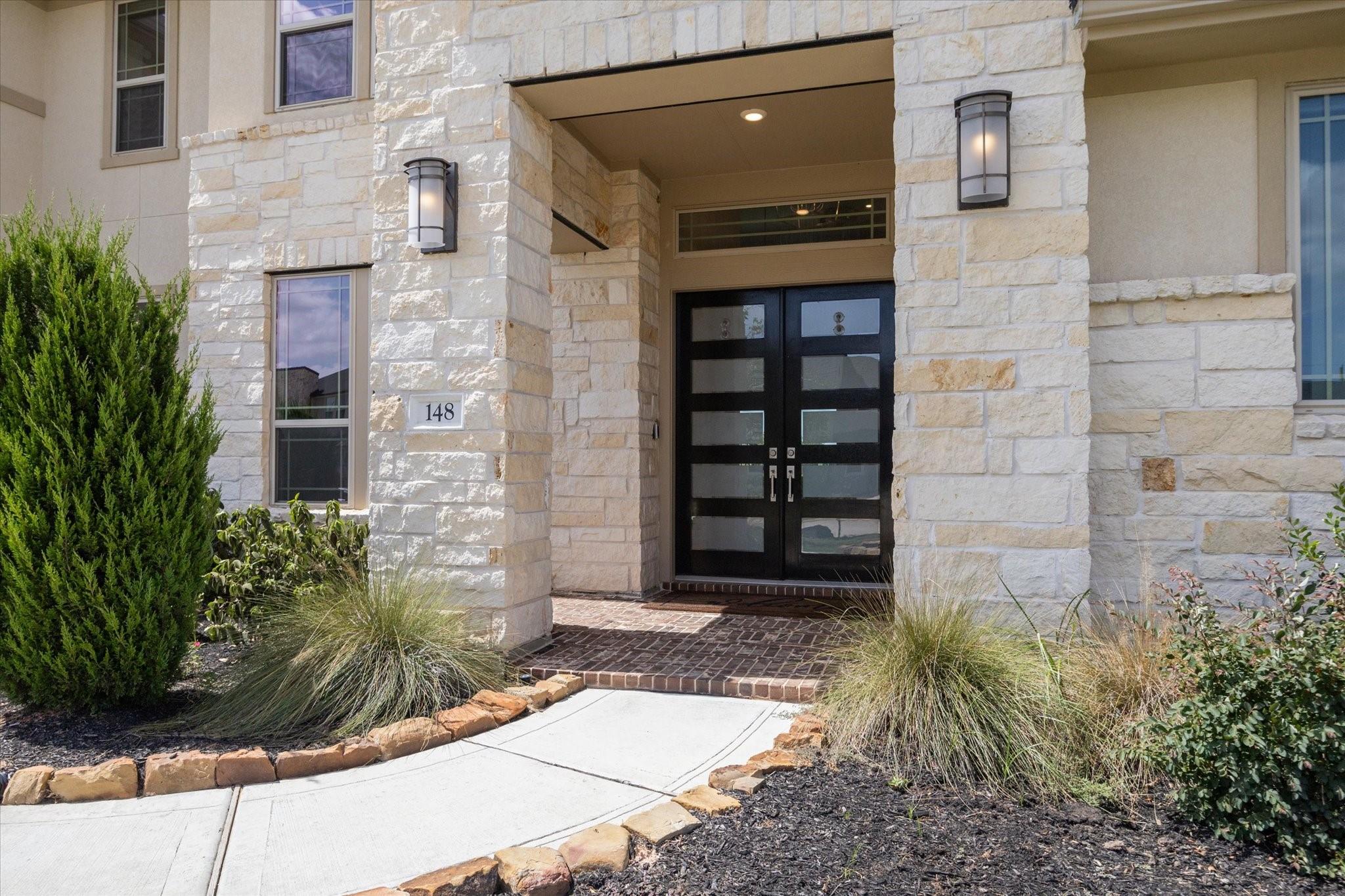 148 Lakehouse Landing Drive