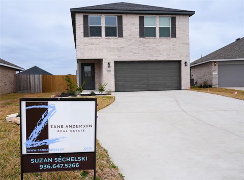 Homes For Sale - 2227 Spyglass Drive<br/> Navasota, TX 77868