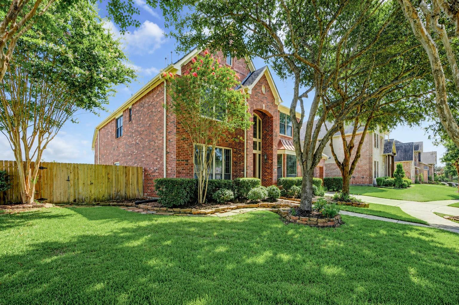 2614 Lake Springs Court