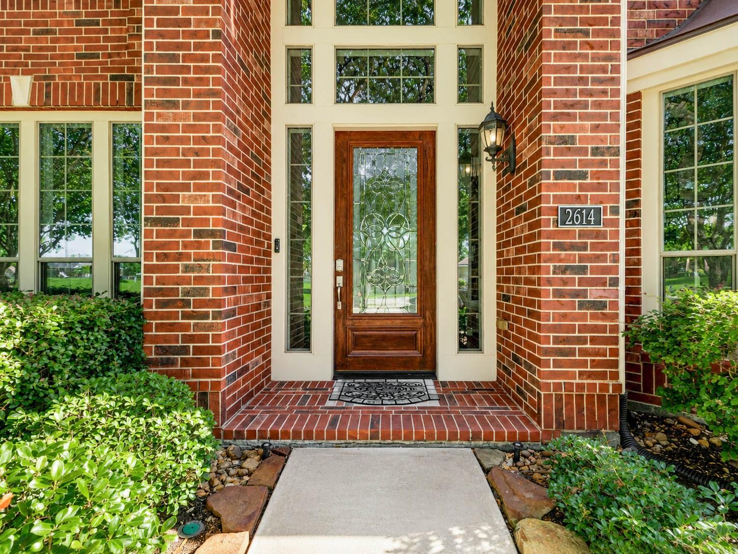 2614 Lake Springs Court