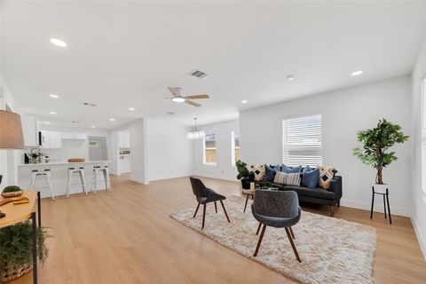 Tiny photo for 6622 Moss Rose Street, Houston, TX 77087 (MLS # 79071803)