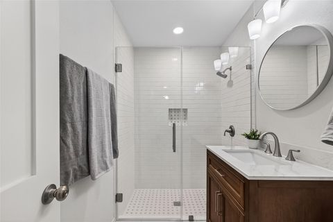 Tiny photo for 6622 Moss Rose Street, Houston, TX 77087 (MLS # 79071803)