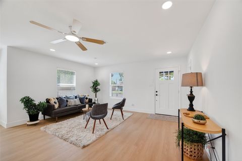 Tiny photo for 6622 Moss Rose Street, Houston, TX 77087 (MLS # 79071803)