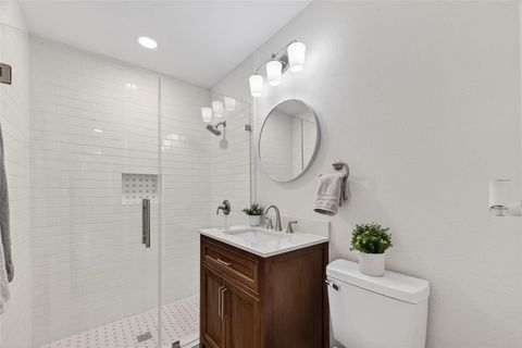 Tiny photo for 6622 Moss Rose Street, Houston, TX 77087 (MLS # 79071803)